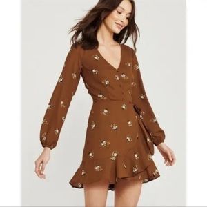 Abercrombie & Fitch Brown Floral Long Sleeve Dress